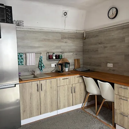 Apartmán затишна квартира-студія неподалік від вокзалу